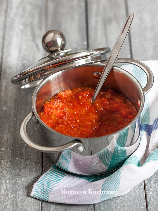 sos-pomidorowy-przepis-podstawowy